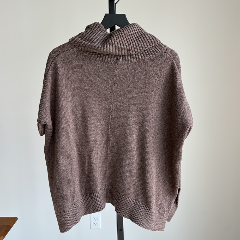 Old Navy oversized sweater top - Picture 3 of 3